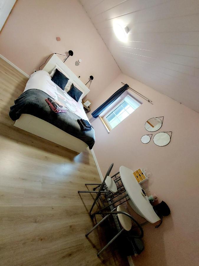 Joli Nid Au Coeur Des Ardennes Apartment Bievre Ruang foto